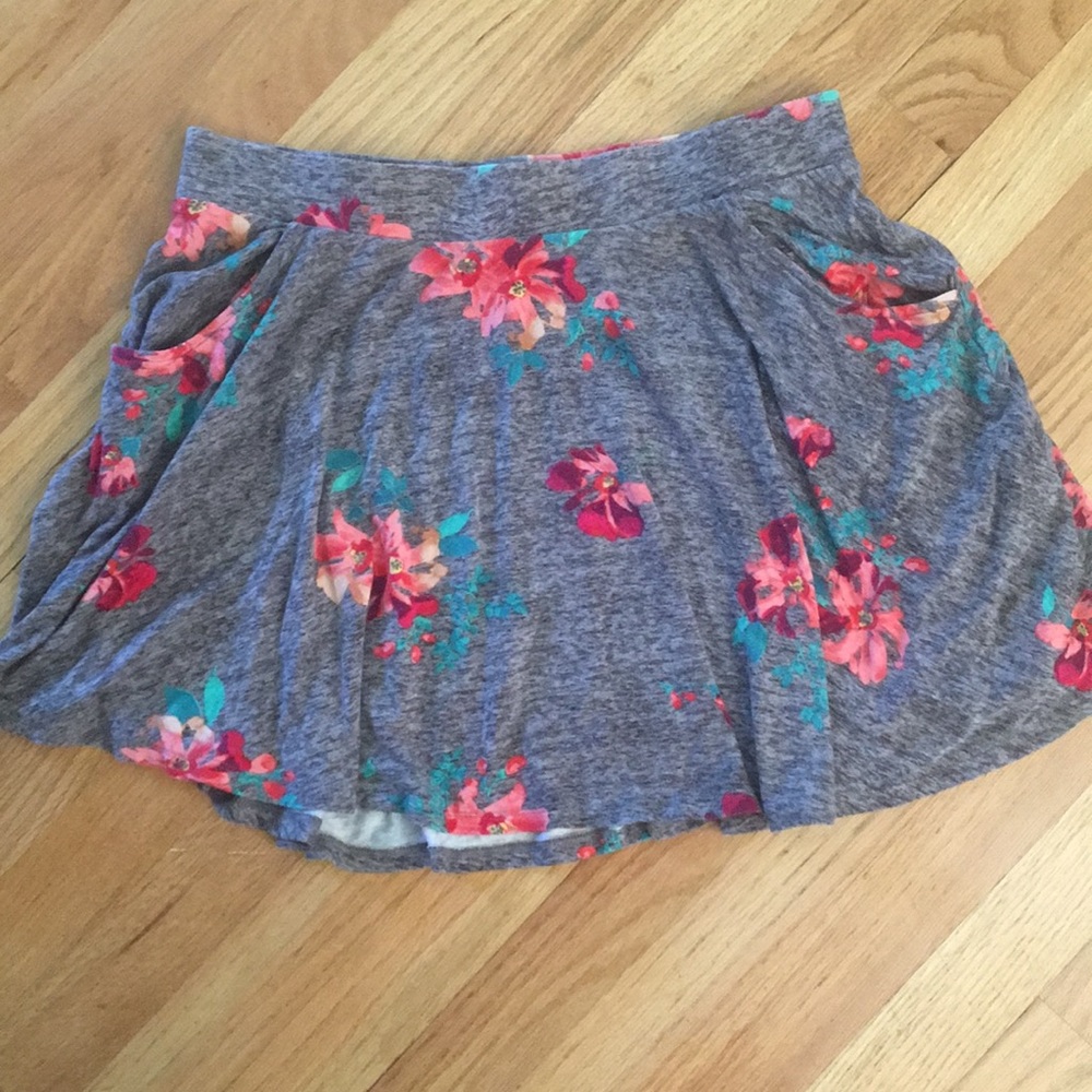 Grey flowered soft skater skirt